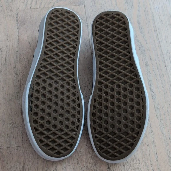 Vans Black and Gray Checkered Slip-On Sneakers Women's 5.5 - Picture 7 of 8